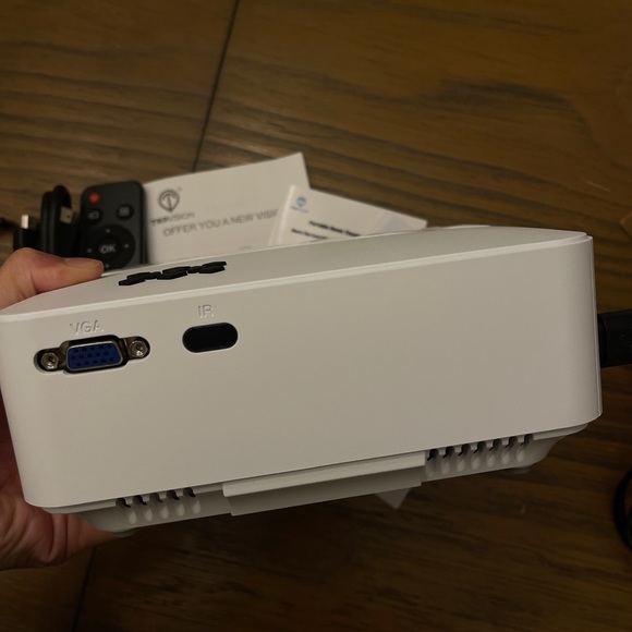 TOPVISION T21 MINI LED HOME THEATER SMARTPHONE PROJECTOR.